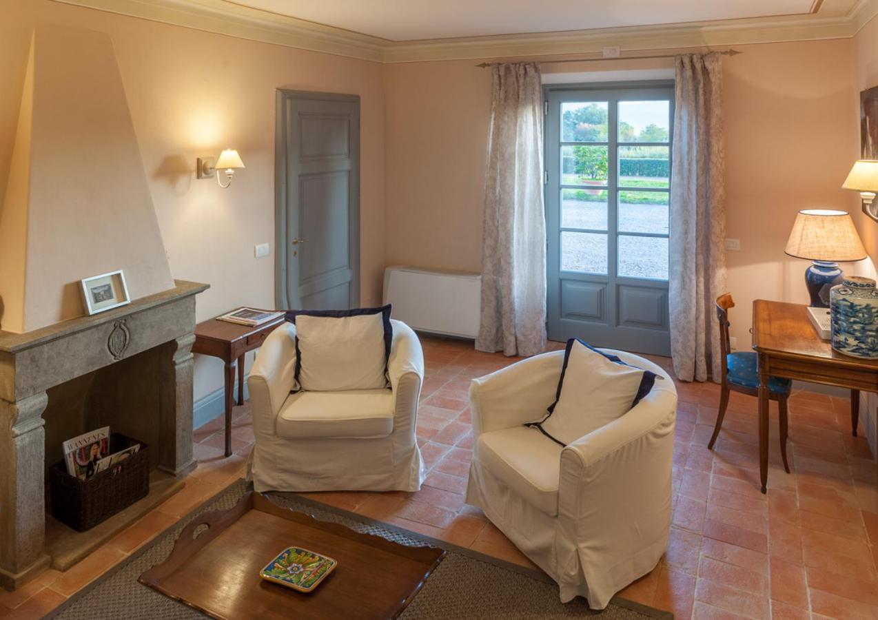 ルッカ L'Arancera Bed & Breakfast エクステリア 写真